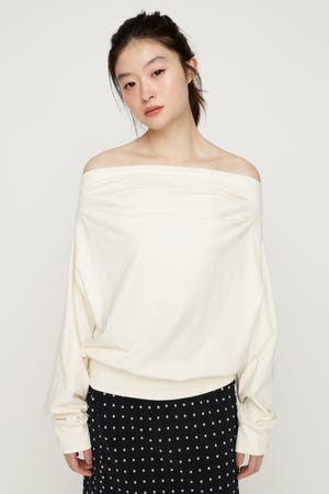 TUCKED OFFSHOULDER トップス