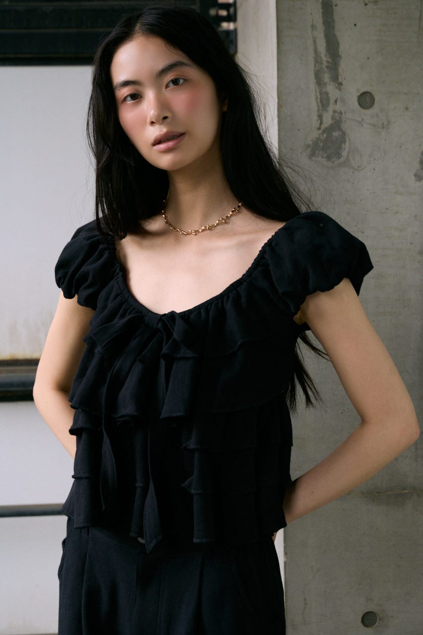 FRILL CUT RIBBON トップス BLK FREE
