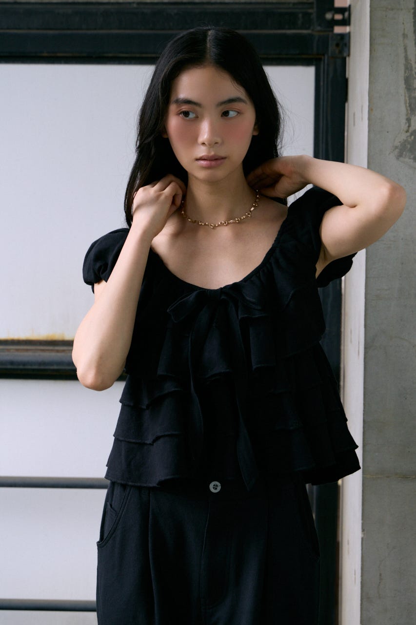 FRILL CUT RIBBON トップス BLK FREE