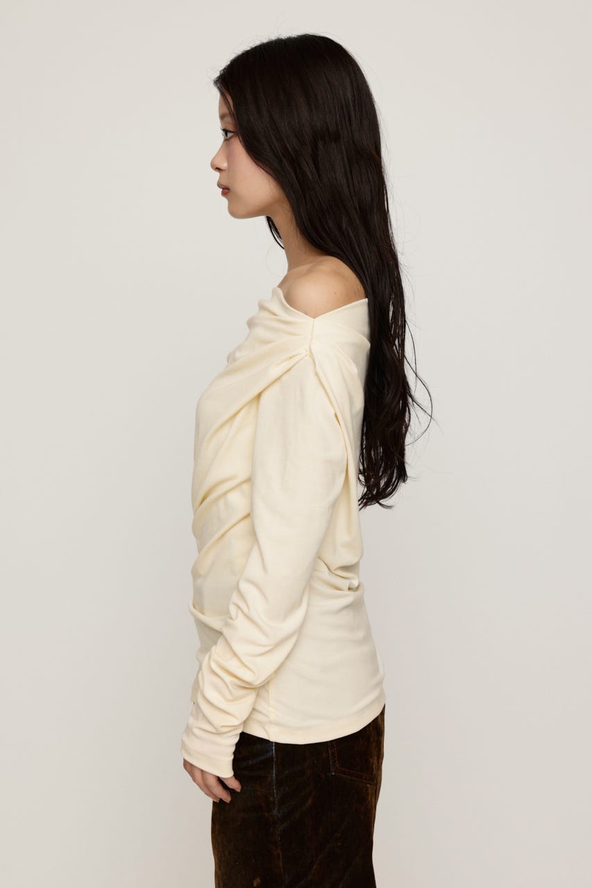 ASYMMETRY OFFSHOULDER トップス IVOY FREE