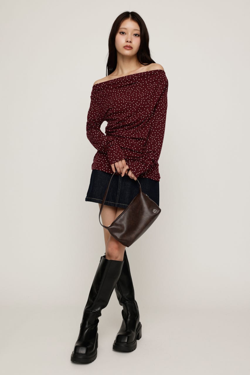 ASYMMETRY OFFSHOULDER トップス M/RED FREE
