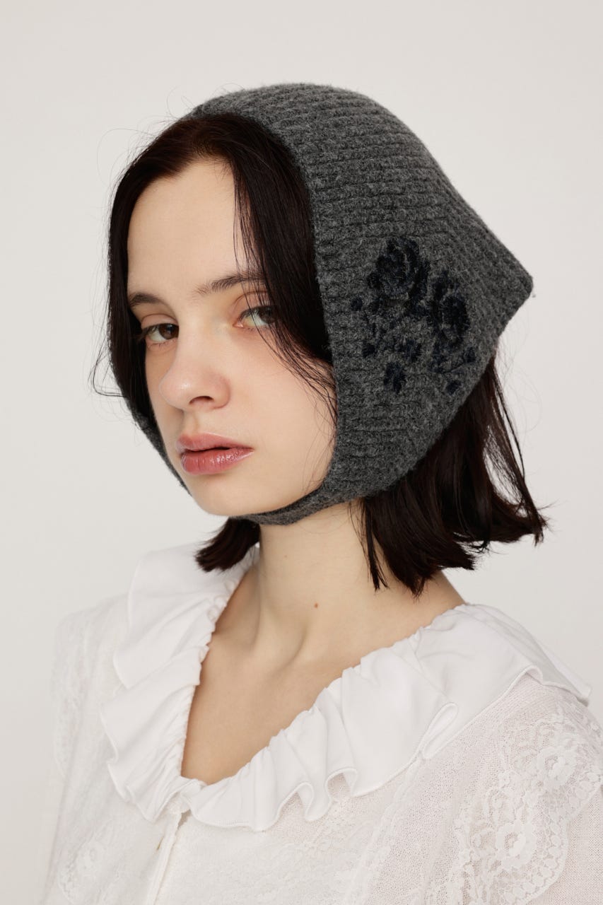 FLOWER EMBROIDERED KNIT スカーフ T.GRY FREE