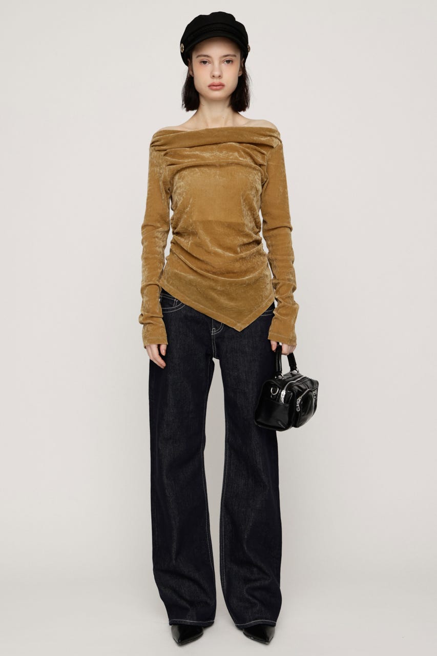 【AW PRE ORDER 第2弾】OFF SHOULDER VELOUR トップス BEG FREE
