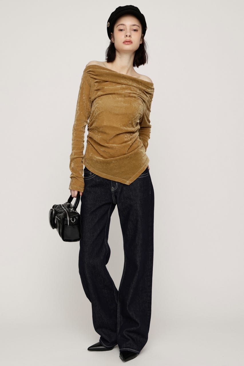【AW PRE ORDER 第2弾】OFF SHOULDER VELOUR トップス BEG FREE