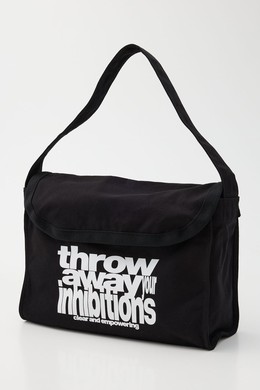 【THROW】ESQWE MESSENGER バッグ BLK FREE