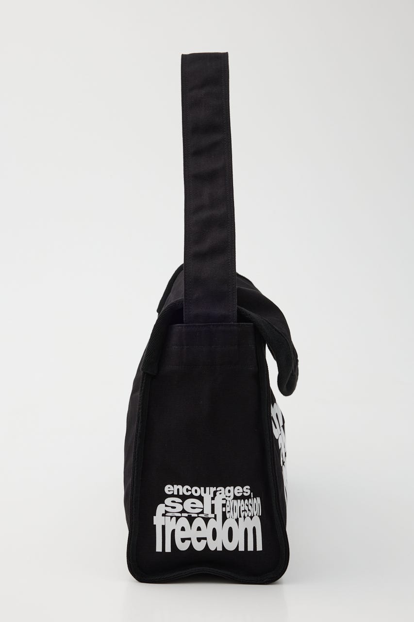 【THROW】ESQWE MESSENGER バッグ BLK FREE