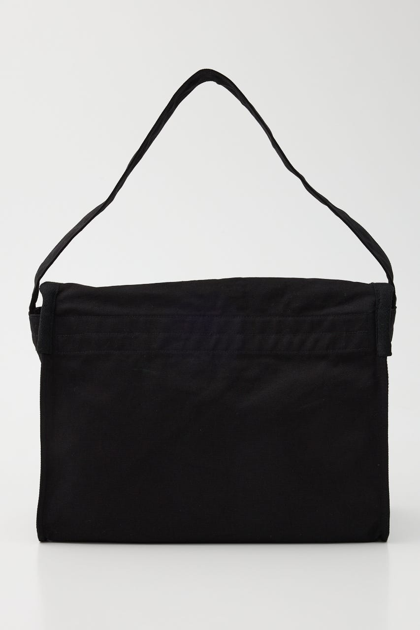 【THROW】ESQWE MESSENGER バッグ BLK FREE