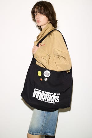 【THROW】ESQWE MESSENGER バッグ