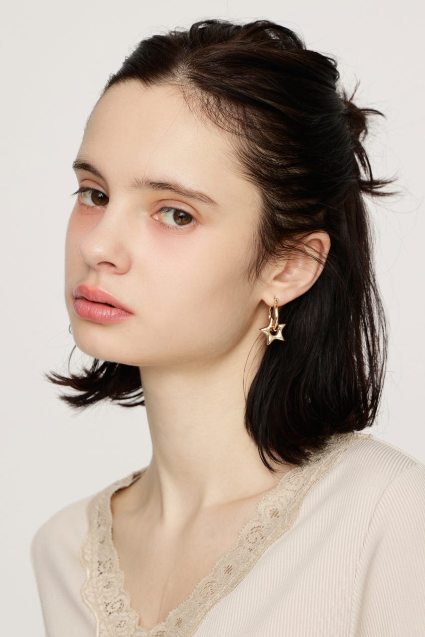 CHUNKY STAR ピアス GLD FREE