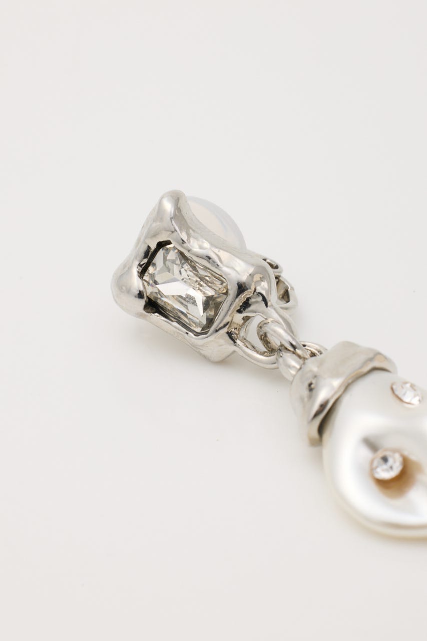 JEWELED F／PEARL イヤリング SLV FREE