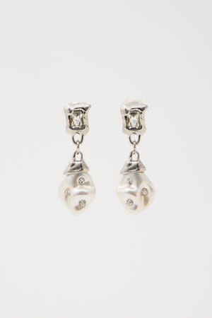 JEWELED F／PEARL イヤリング