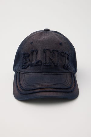 WASHED DAMAGE PATCH キャップ