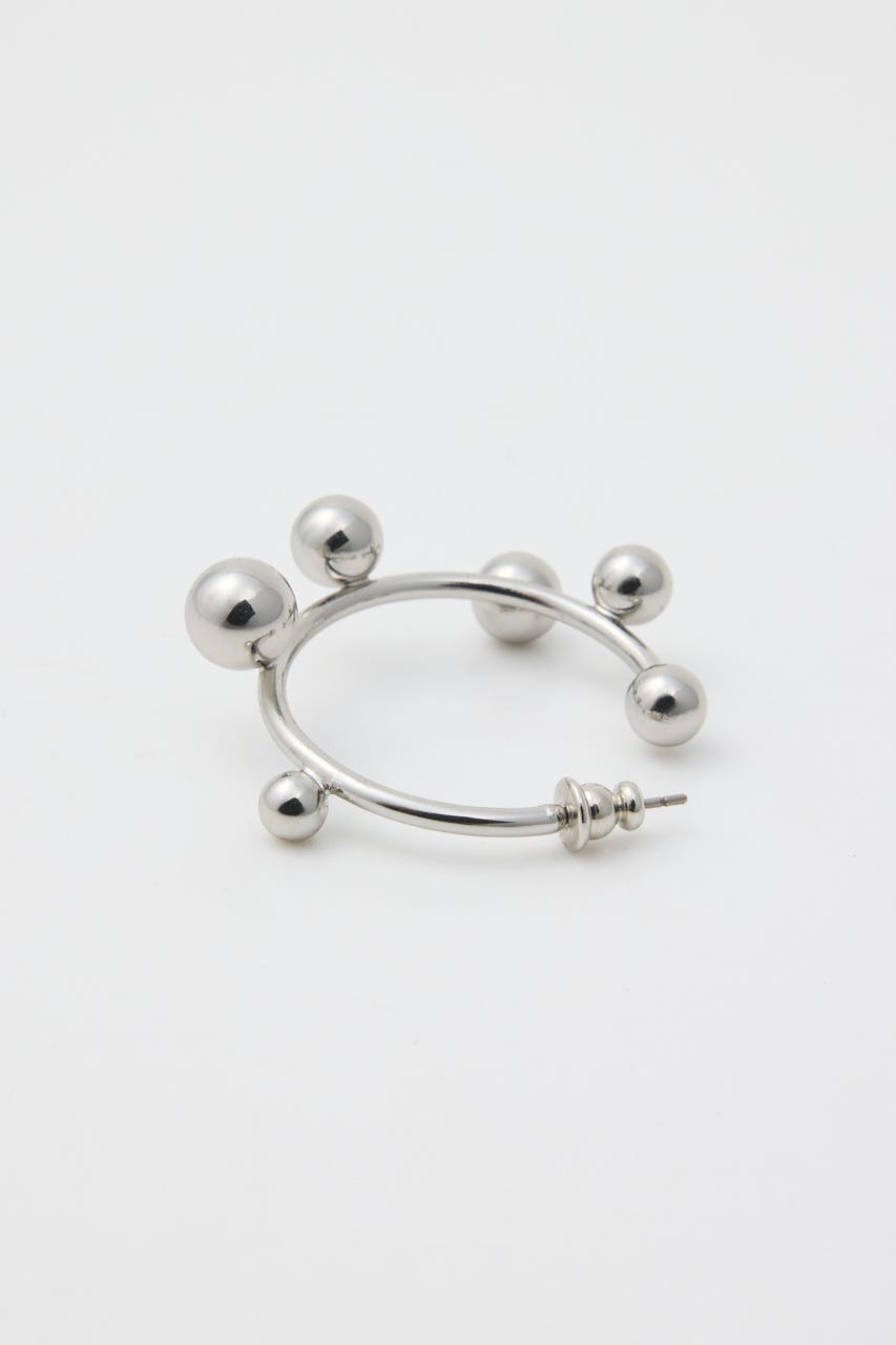 【1BUY5％OFF】BALLED HOOP ピアス SLV FREE