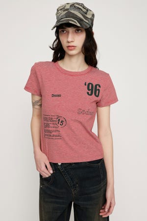 BORDER ON GRAPHIC Tシャツ