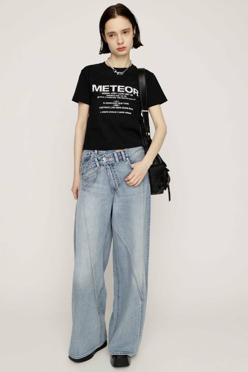 【SNSで話題！】PATTERN LOGO COMPACT Tシャツ BLK FREE