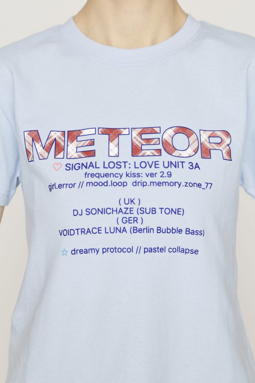 【SNSで話題！】PATTERN LOGO COMPACT Tシャツ L/BLU FREE