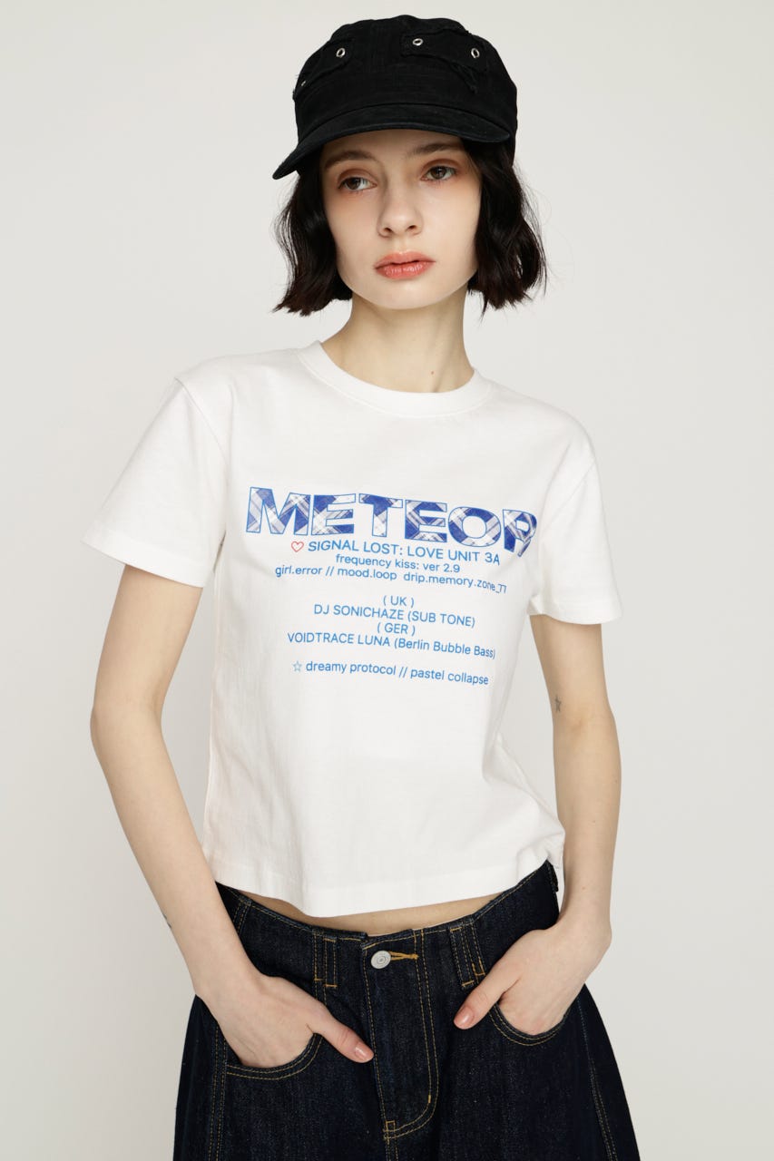 【SNSで話題！】PATTERN LOGO COMPACT Tシャツ WHT FREE