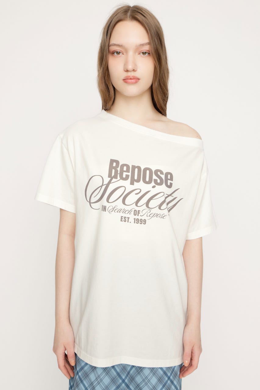 OFF SHOULDER OVER LOGO Tシャツ O/WHT FREE
