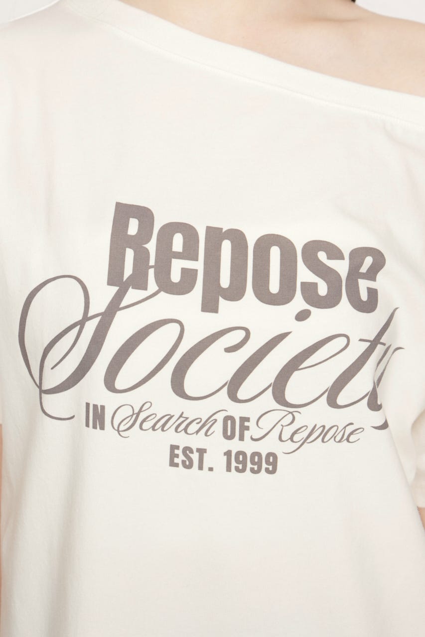 OFF SHOULDER OVER LOGO Tシャツ O/WHT FREE