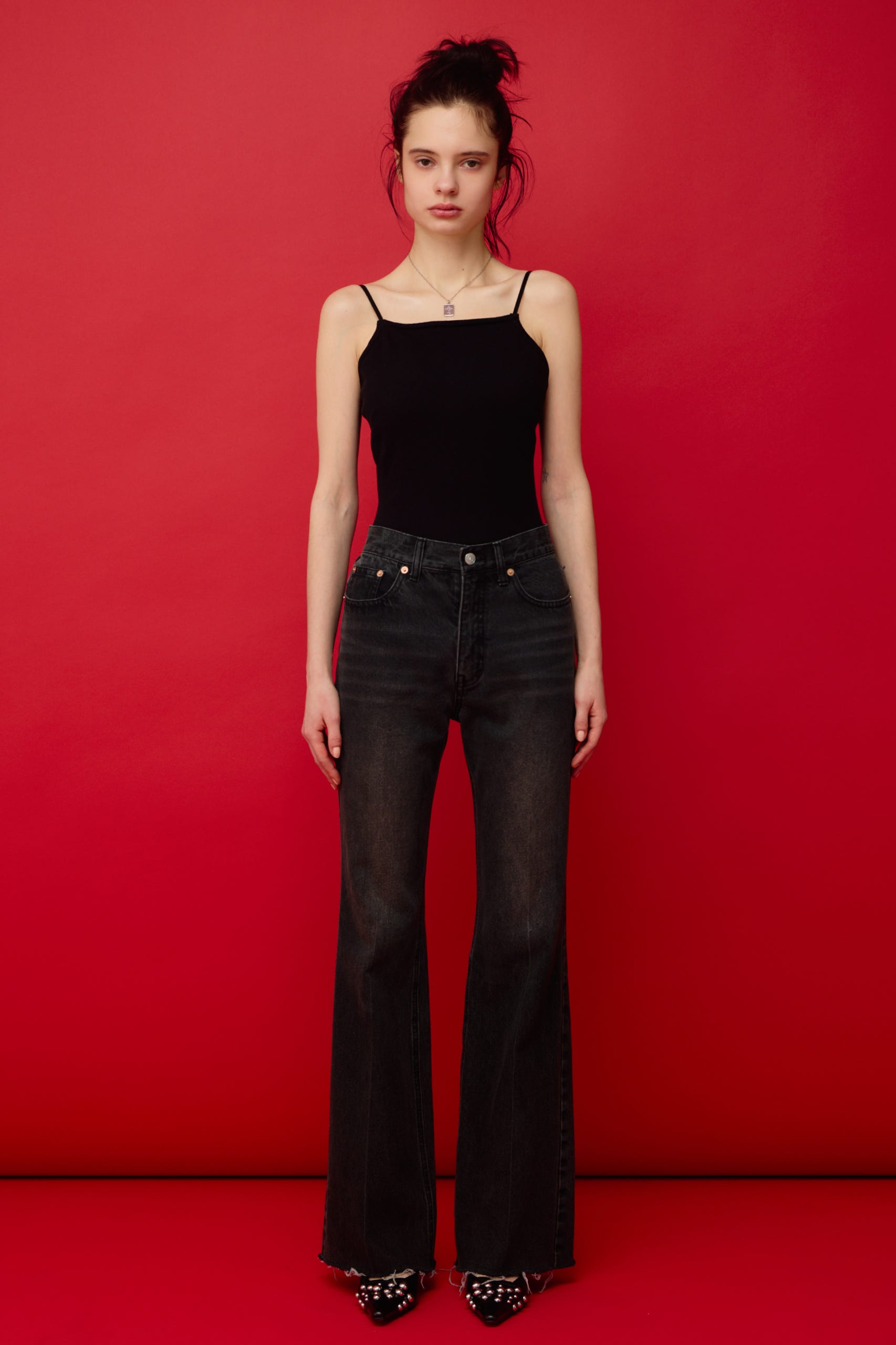 【SNSで話題！】【LIMITED ITEM】J／W SEMI FLARE DENIM パンツ BLK 2