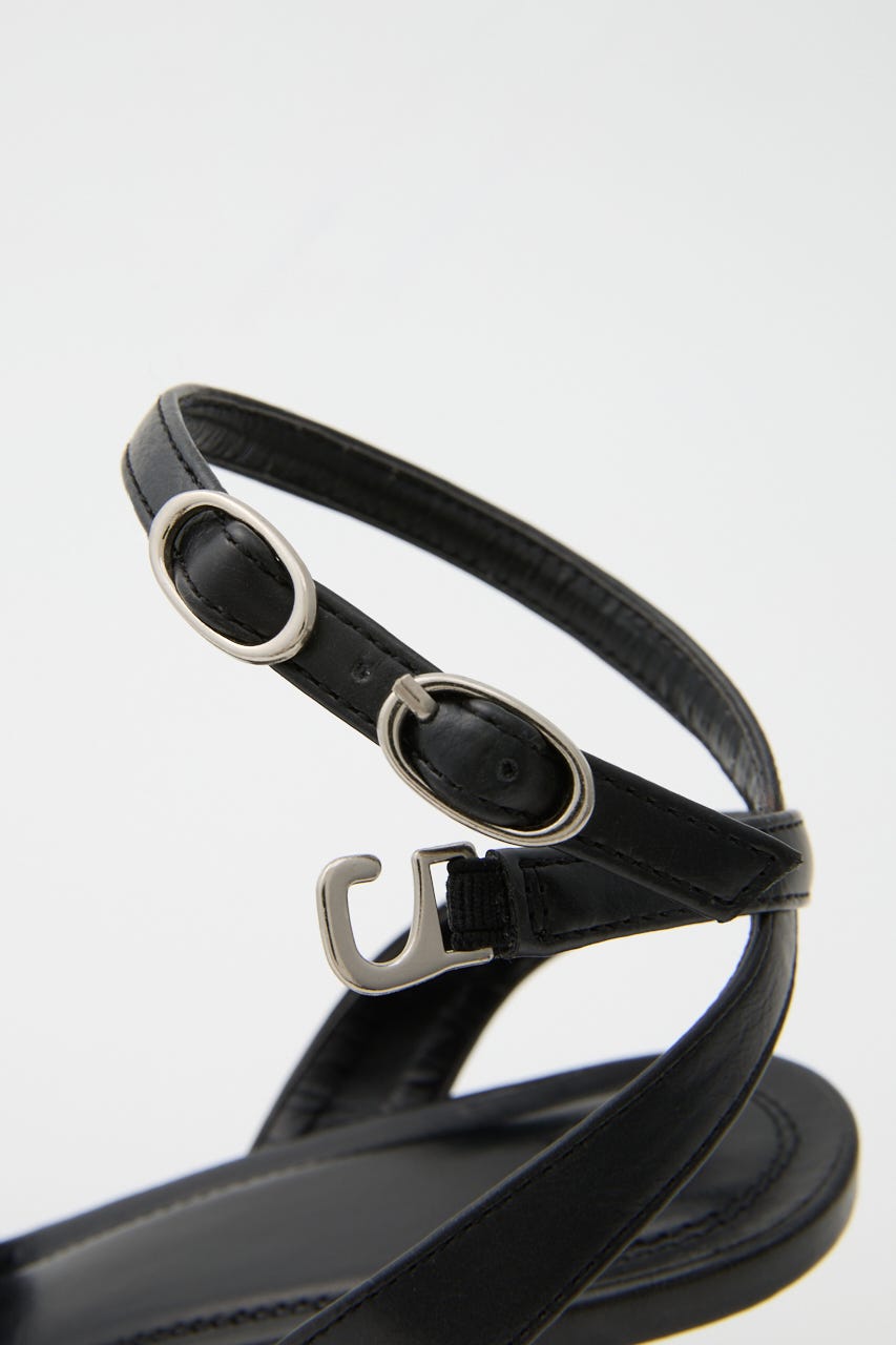 【1BUY5％OFF】THIN BELT HOLE サンダル BLK M