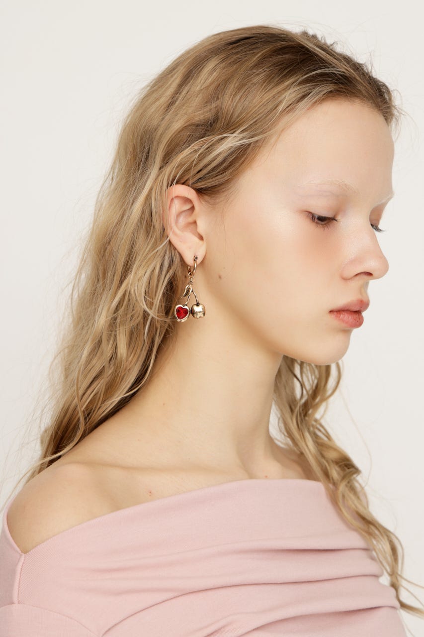 CHERRY P／EARRINGS GLD FREE