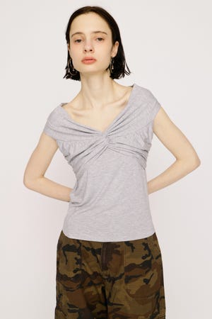 TWIST CUT トップス