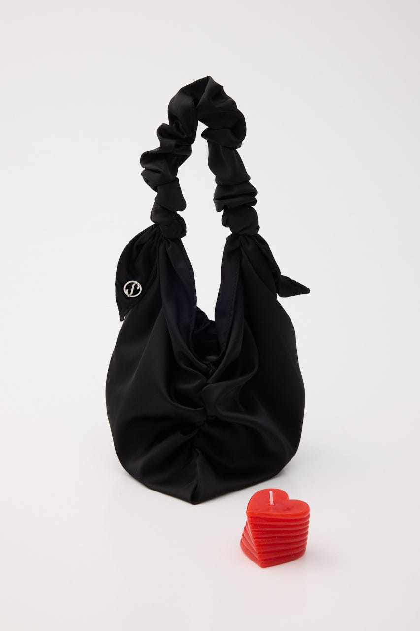 【ノベ・BLK】HEART CANDLE BAG BLK FREE
