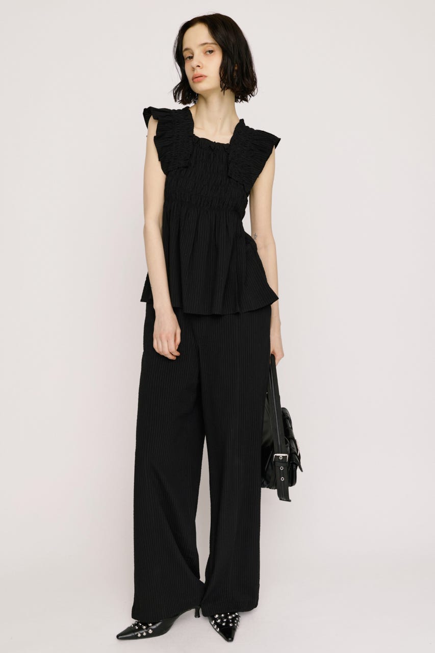 【SNSで話題！】SEERSUCKER ARM FRILL トップス BLK FREE