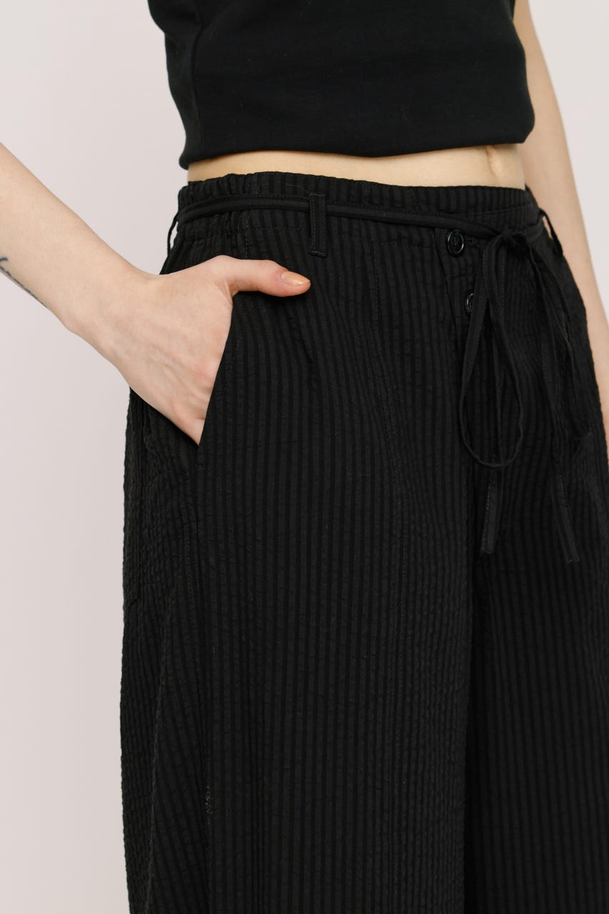 【SNSで話題！】SEERSUCKER RIBBON RELAX パンツ BLK 2