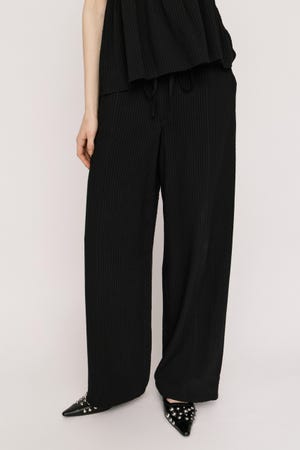 【SNSで話題！】SEERSUCKER RIBBON RELAX パンツ