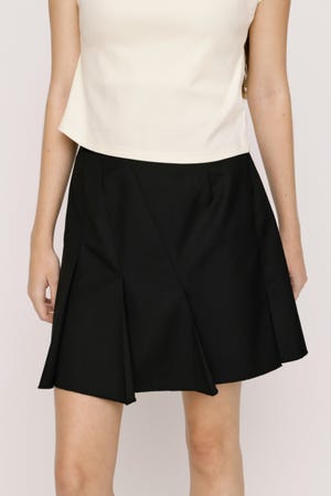 【1BUY5％OFF】SLANT PLEATS ショートスカート