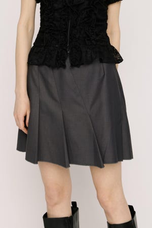 【1BUY5％OFF】SLANT PLEATS ショートスカート