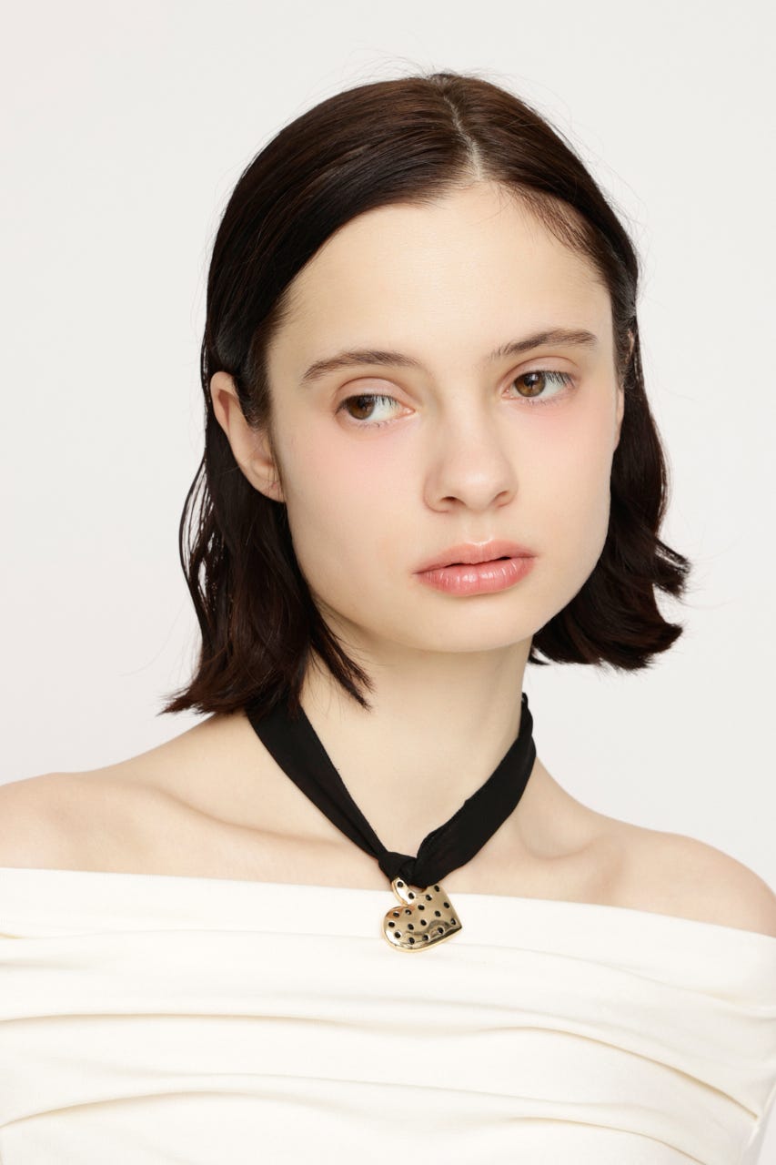 RHINESTONE HEART チョーカー GLD FREE