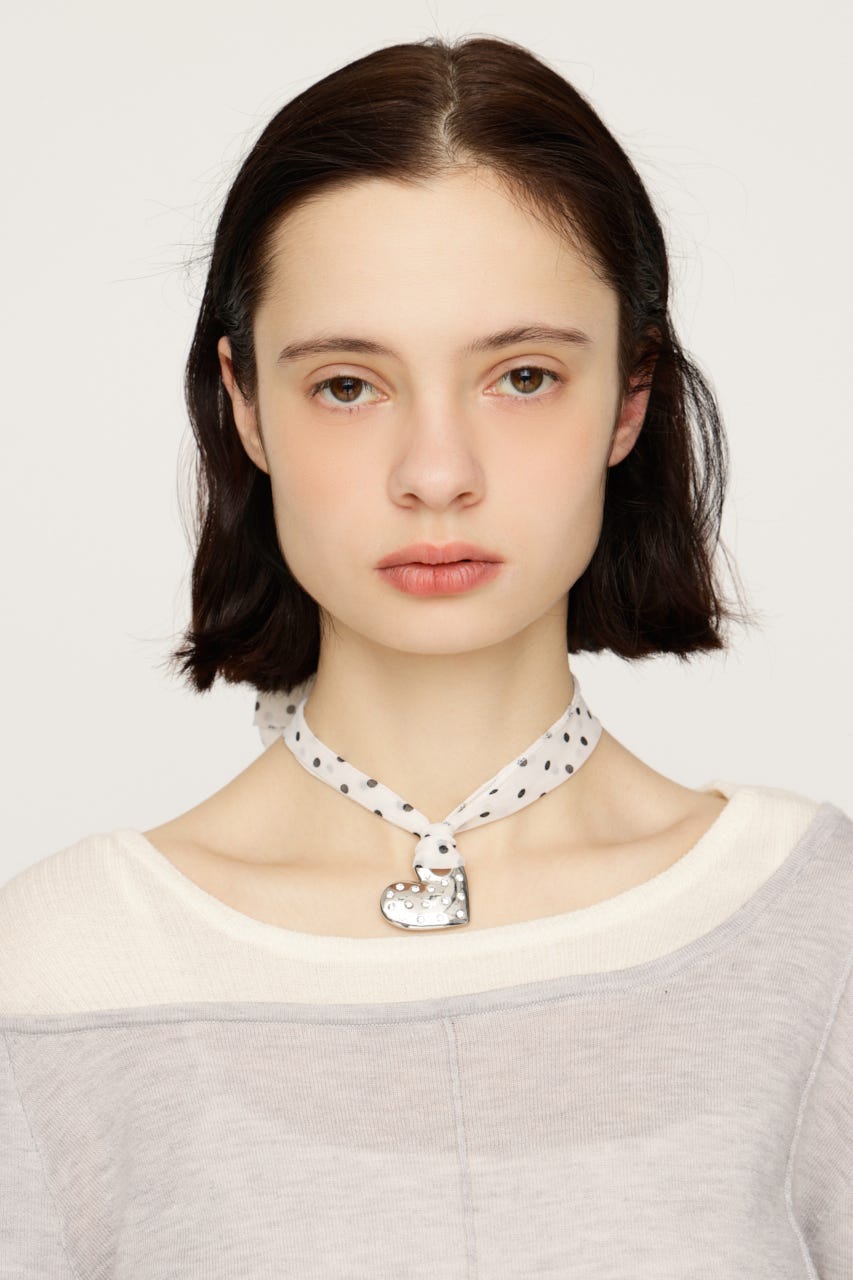 RHINESTONE HEART チョーカー SLV FREE