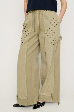 【1BUY5％OFF】EYELET RECONSTRUCTED パンツ