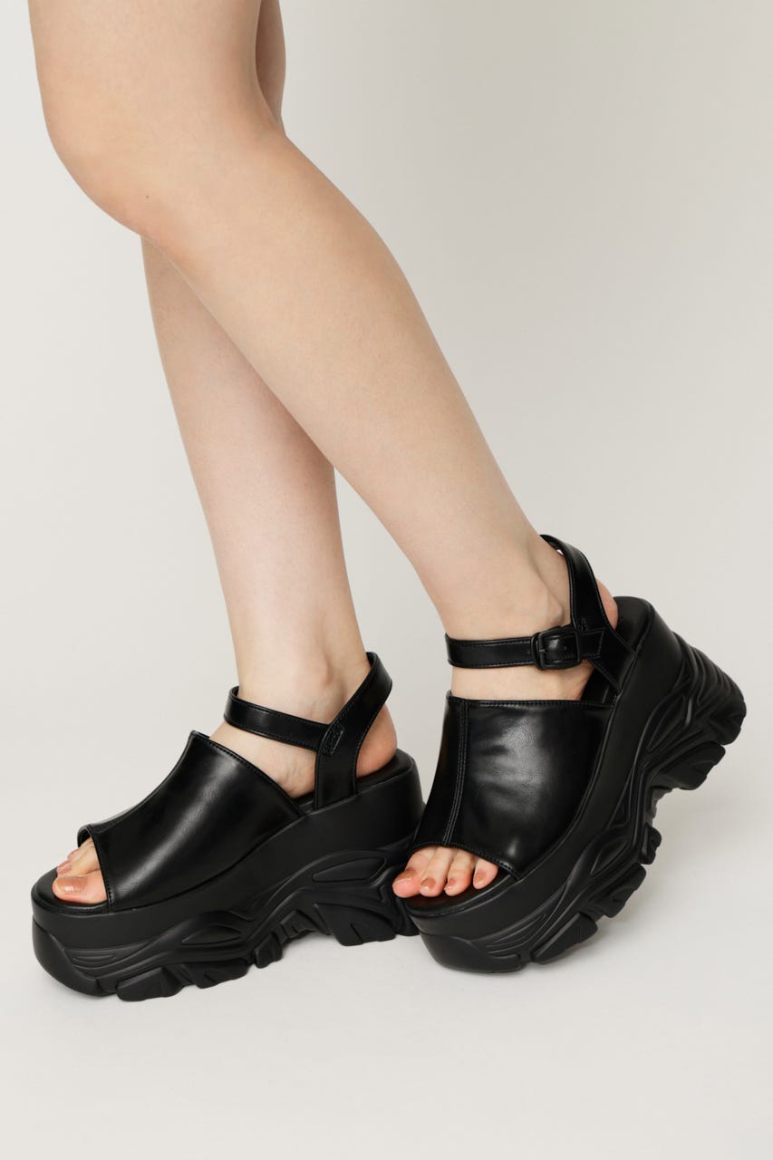 【1BUY5％OFF】CHUNKY SNEAKER SOLE サンダル BLK S