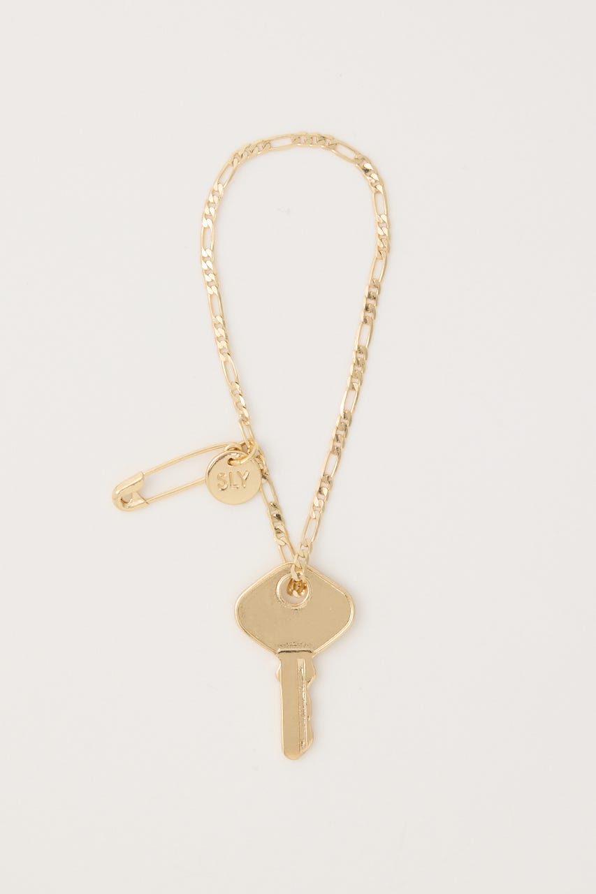【1BUY5％OFF】KEY & PIN CHARM GLD FREE