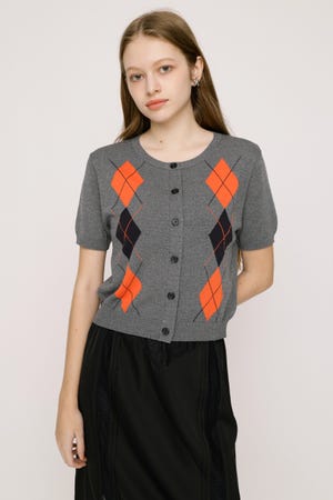 【1BUY5％OFF】ARGYLE FRONT BUTTON KNIT トップス