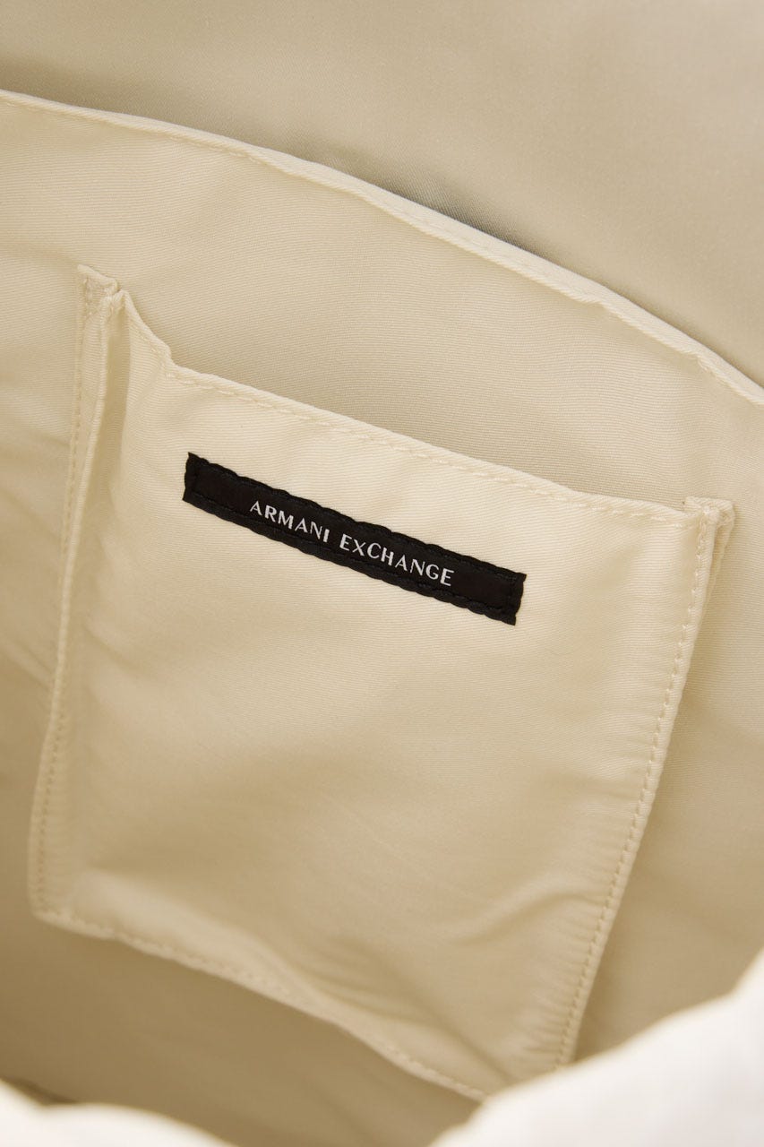 【ARMANI EXCHANGE】AXロゴ オーバーサイズジップ バックパック IVOY FREE