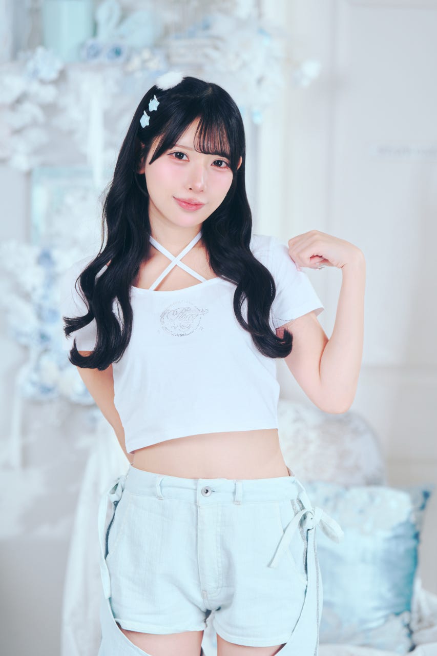 Moonlight Cross Tee WHT FREE