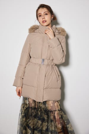 シャーリングゴムベルト付きシェイプダウンコート