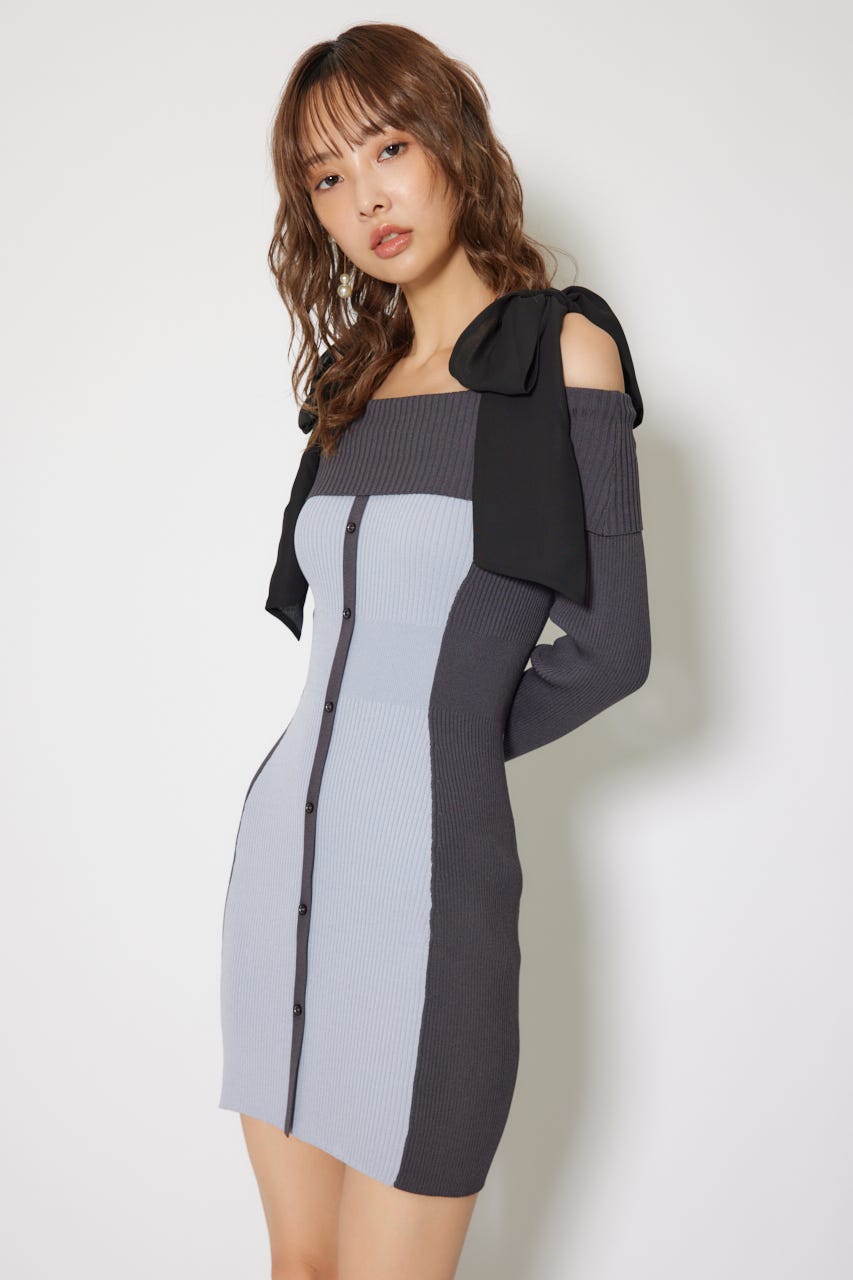 d.i.aの新品パイル生地のワンピ メタリック糸ミディワンピース - シルバー | ZARA Japan / 日本