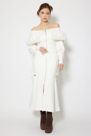 フェイクファー付きカッティング裏起毛ワンピース