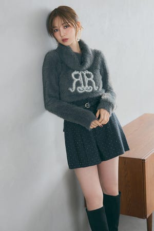 ボタニカルRロゴニットトップス