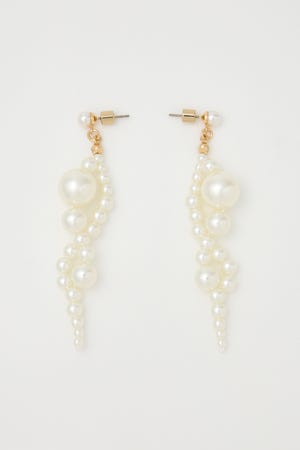 フェイクパールループピアス