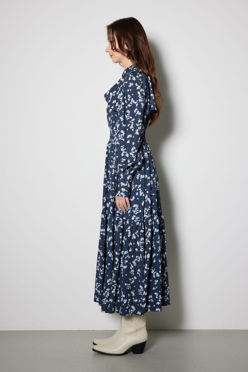 シャーリングフレアワンピース NVY M