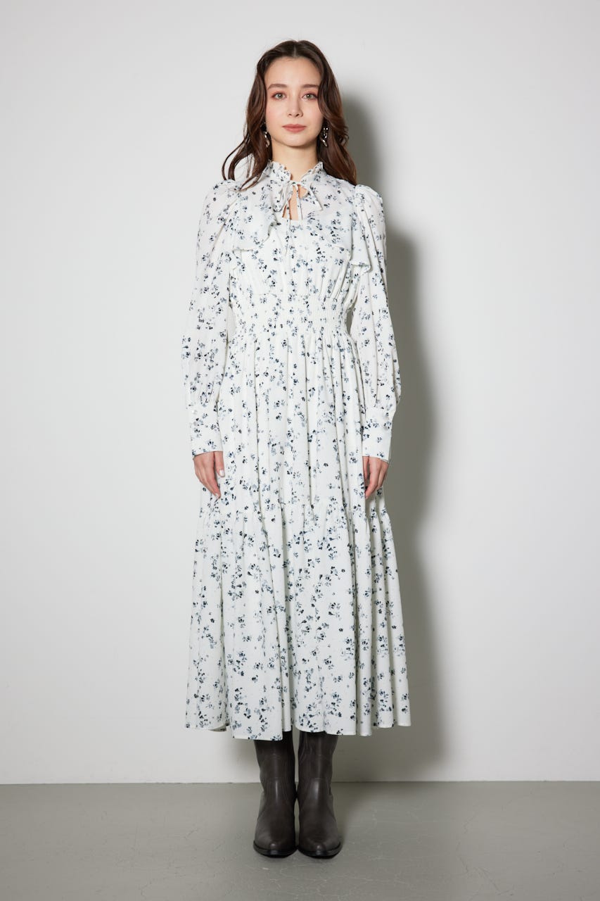 シャーリングフレアワンピース WHT S