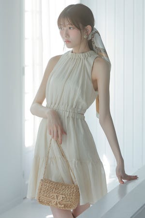 【AKB48 千葉恵里さん着用・女神ワンピ】ホルターネックギャザーミニフレアワンピース