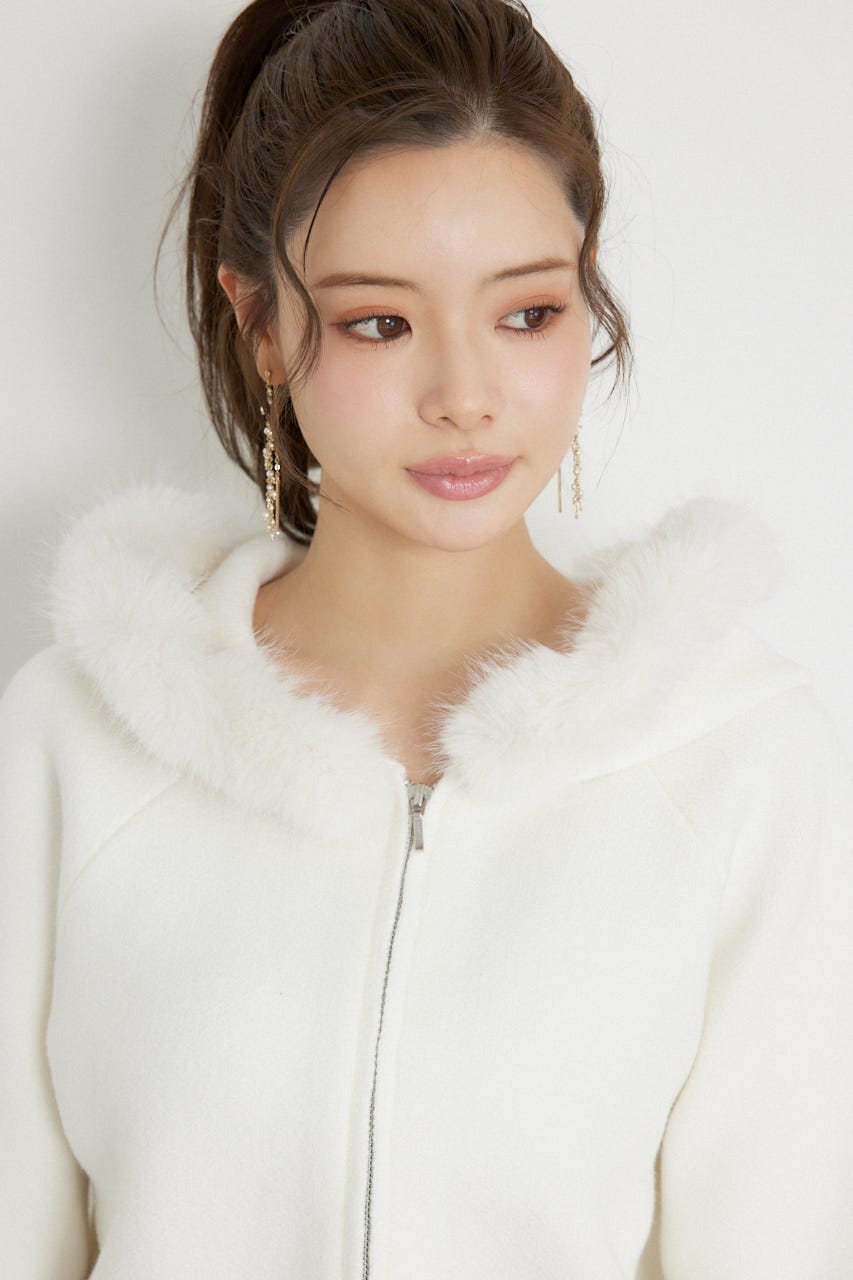フェイクファーフーディニットトップス WHT FREE
